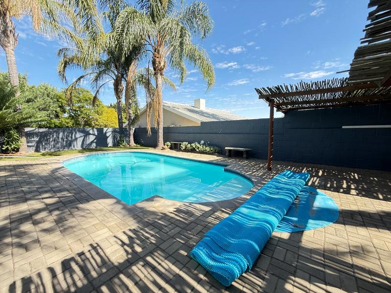 4 Bedroom Property for Sale in Myrtledene Western Cape